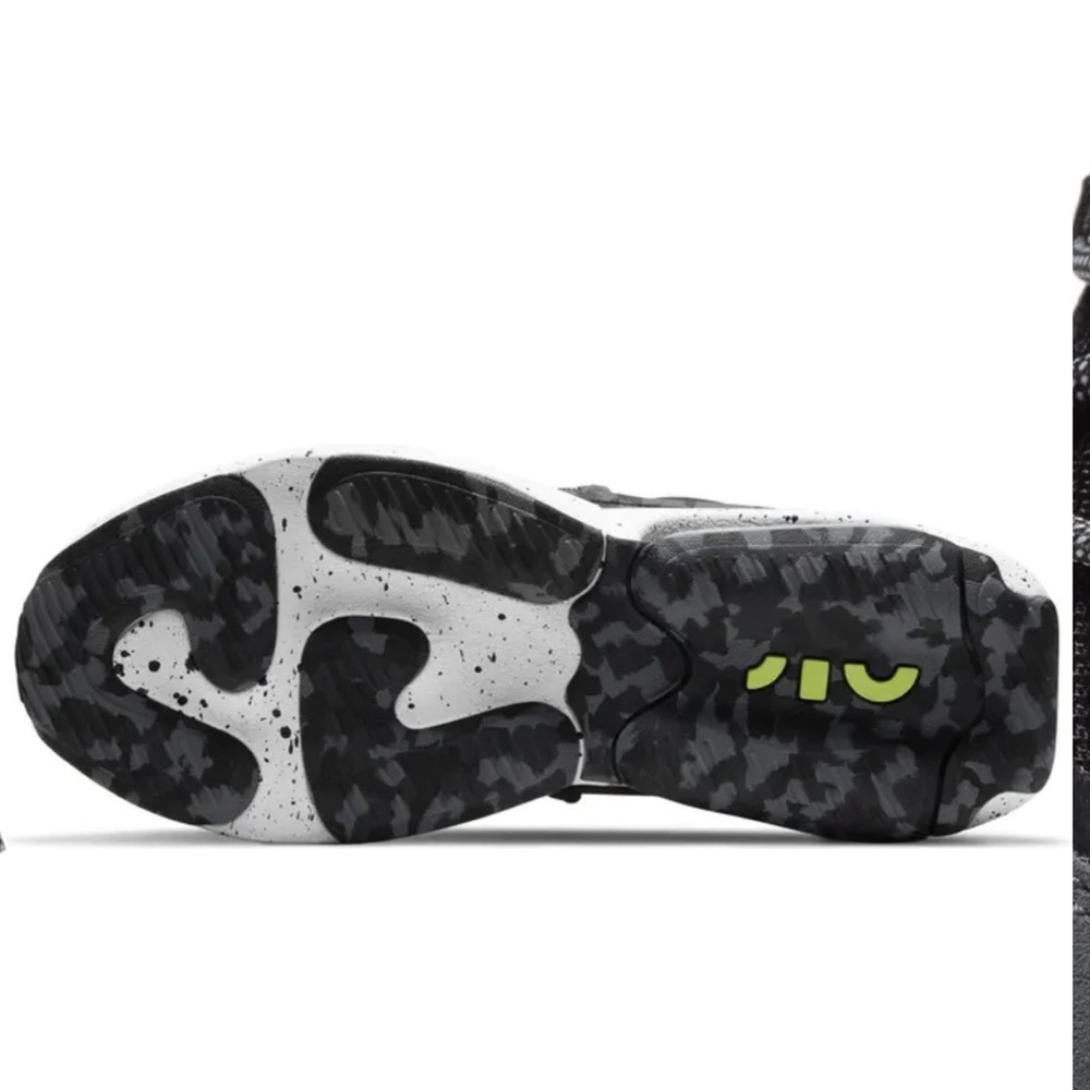 NIKE Air Max “Viva” Sneaker, NWT. *SOLD OUT* - Picture 4 of 6